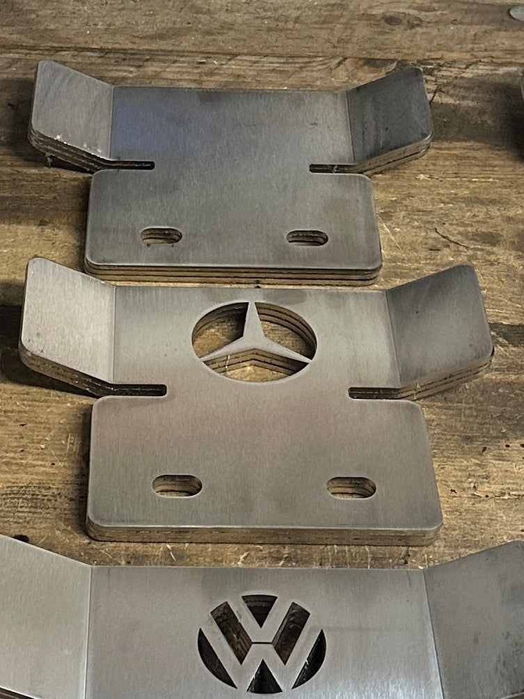 Mercedes Hitch Guard
