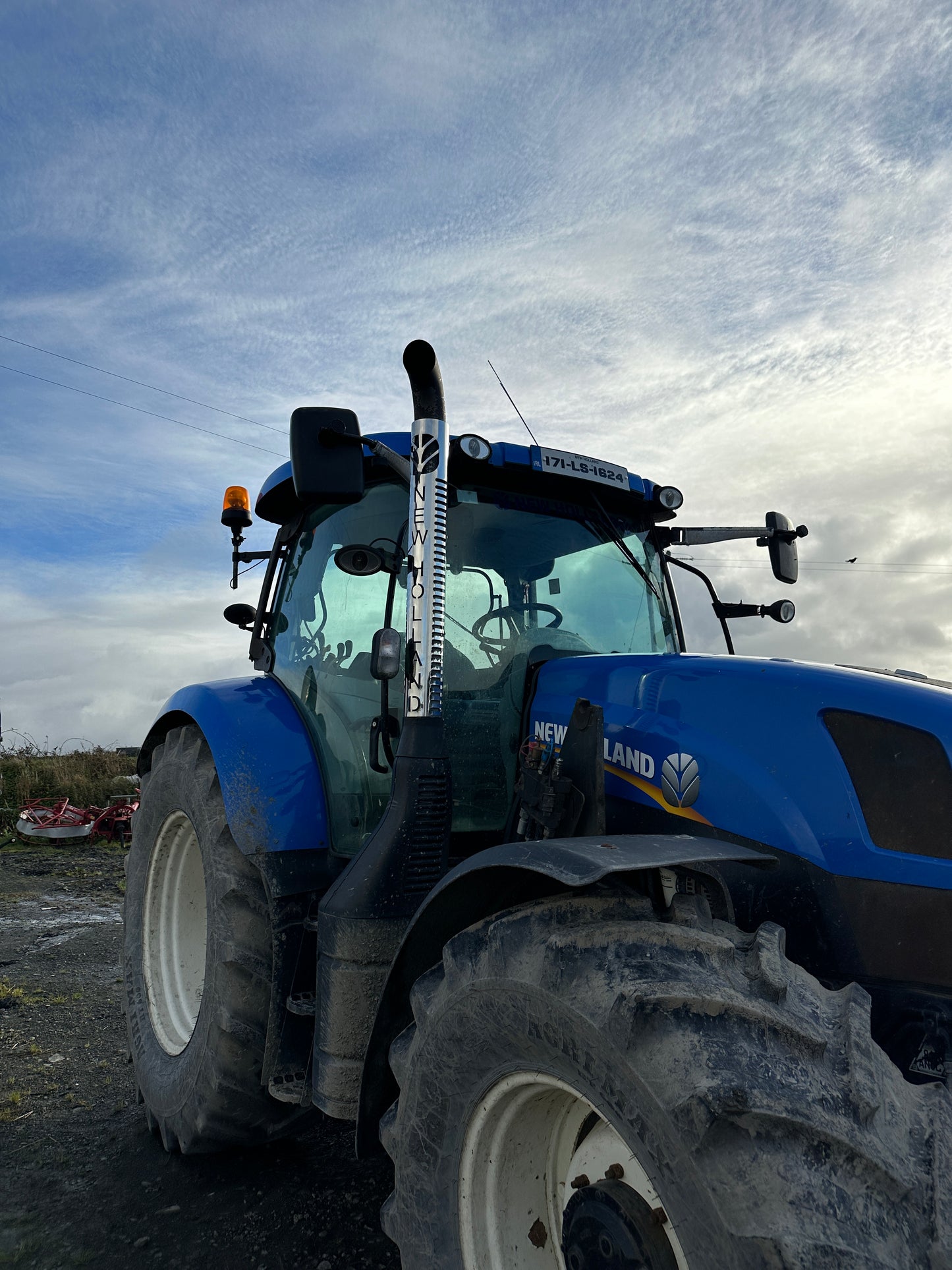 T6 New Holland Exhaust Guard